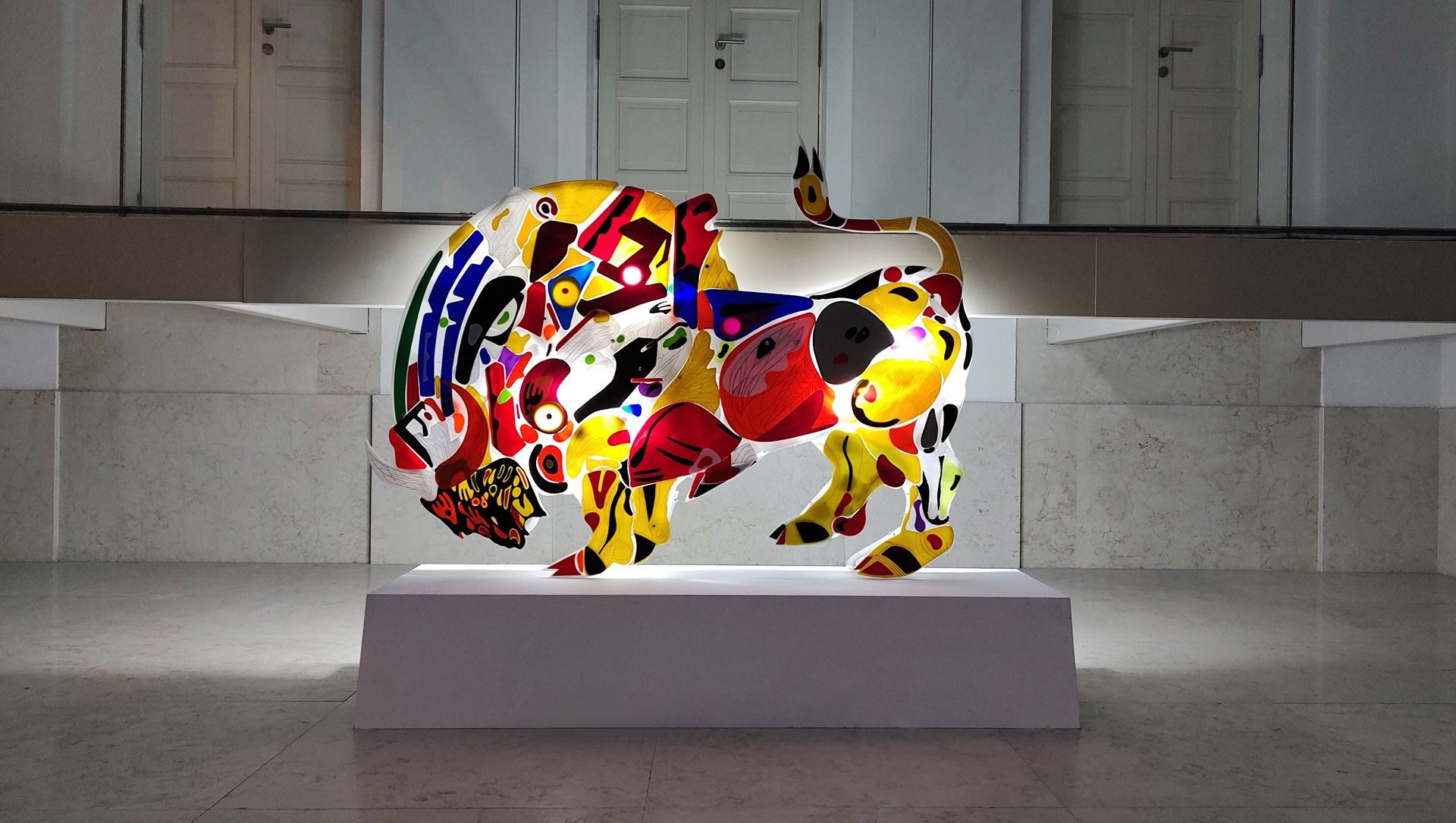 Infinity (Bull) light sculpture by Marko Gavrilovic, Kinoteka 2022